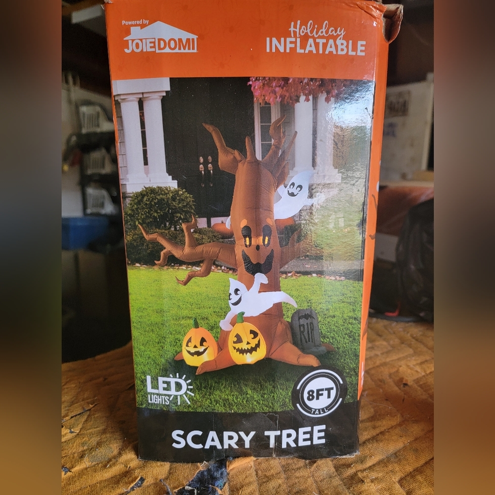 8 Foot Halloween Blownup.